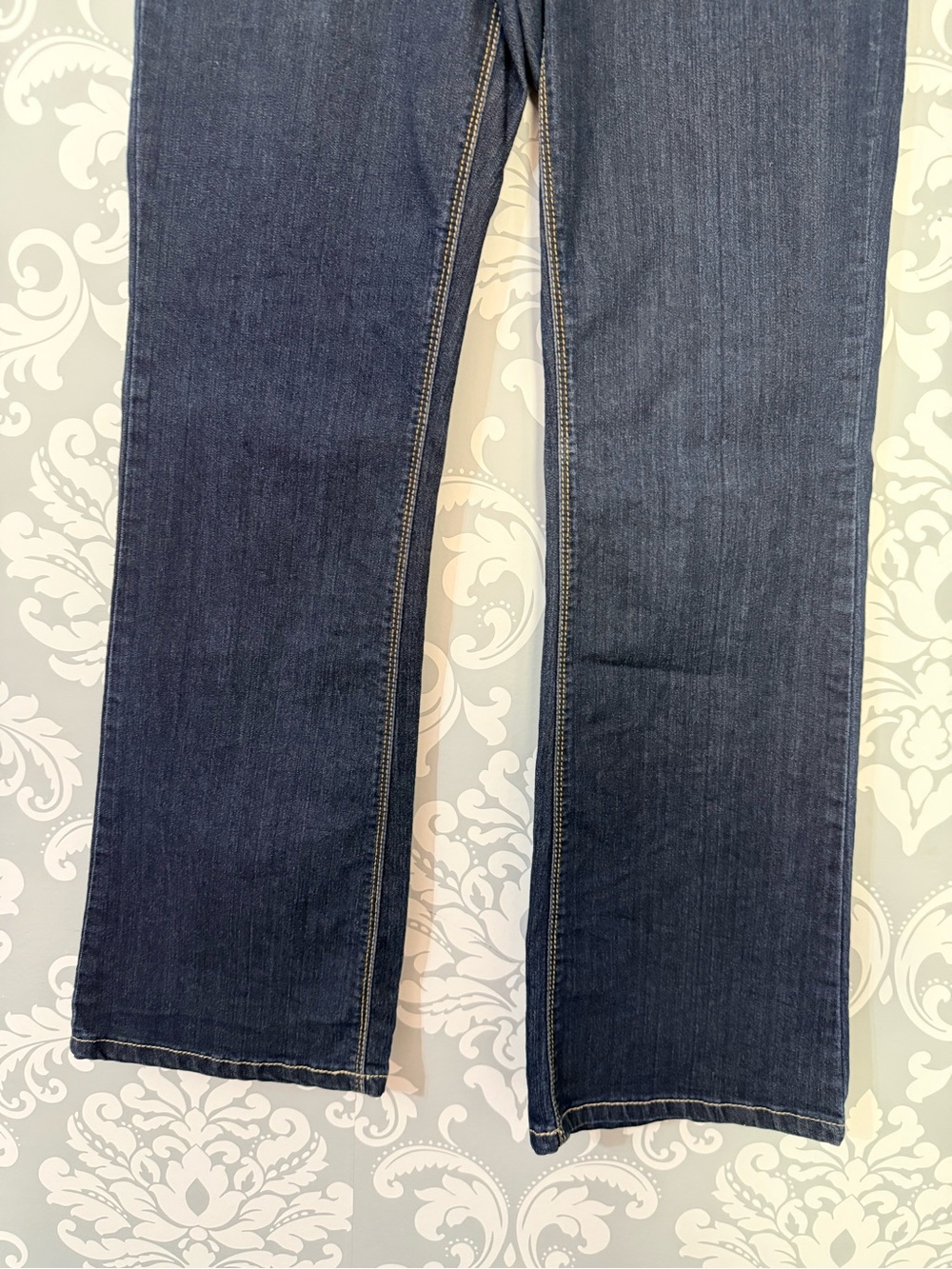 💫4/$25 • Reitmans Dark Denim Pull On Bootcut Jeans - Picture 3 of 5